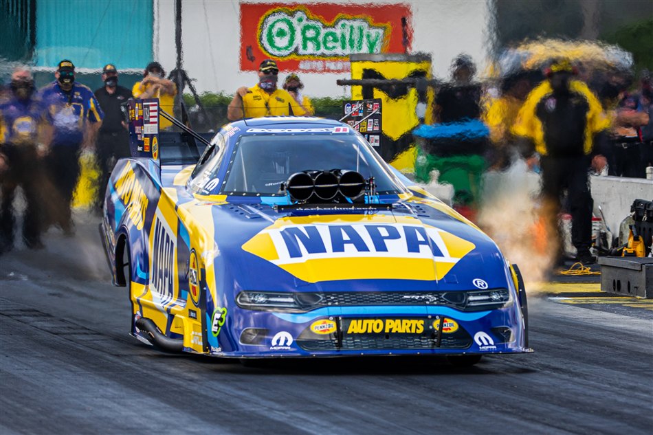 Drag racing photography by Steve Brenwald